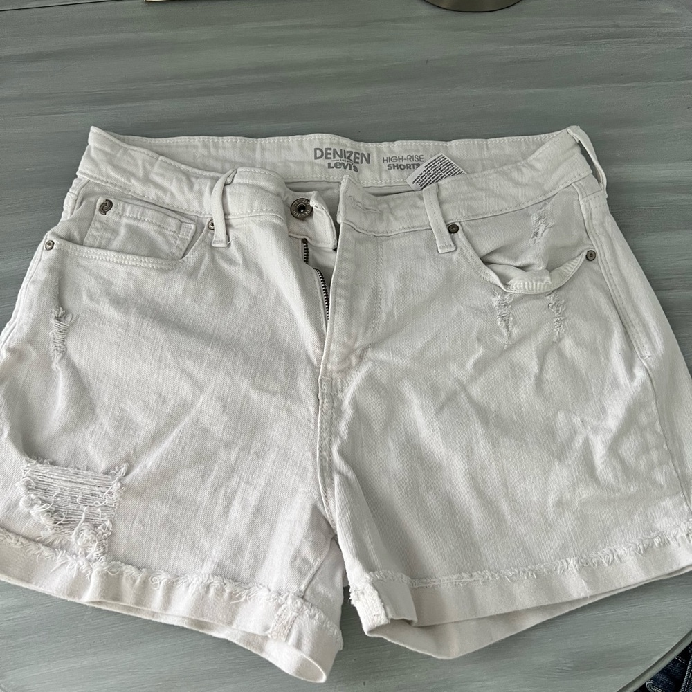 Levi’s High Rise shorts